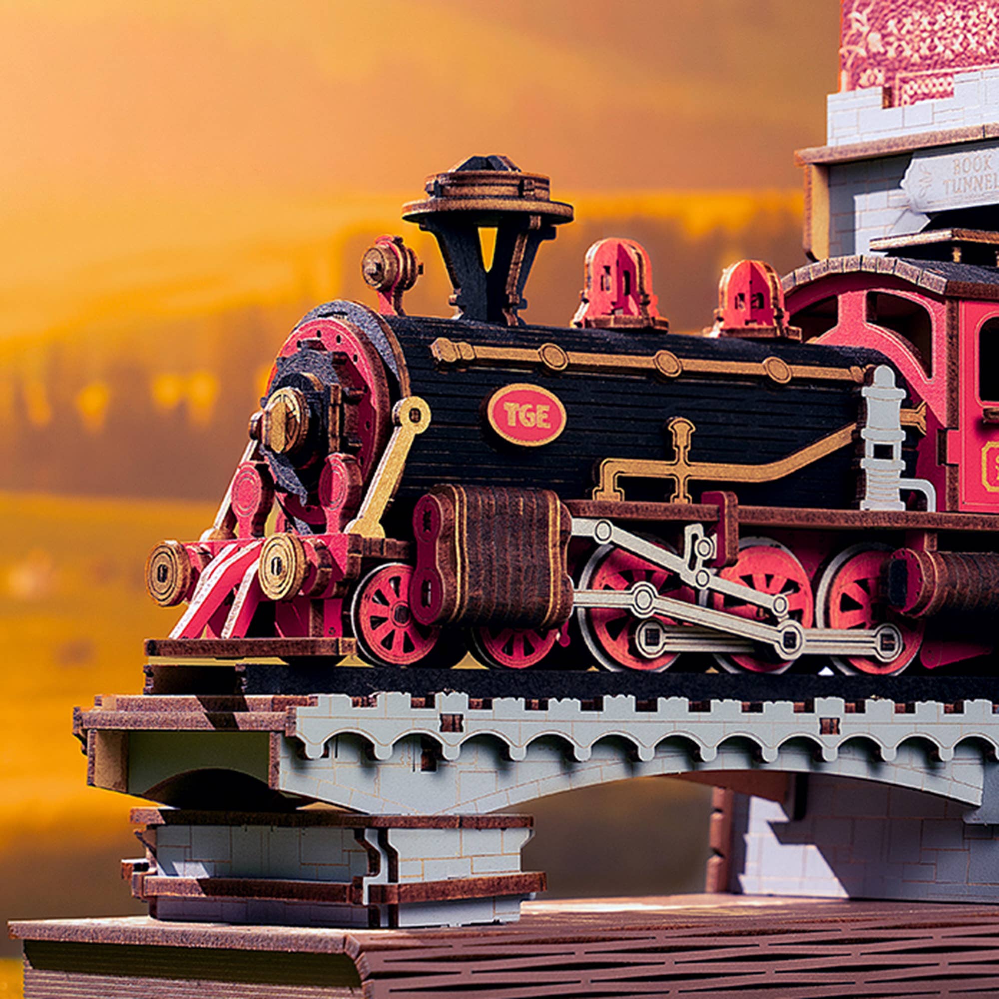 DIY Book Nook Kit: Century Train - Hands Craft