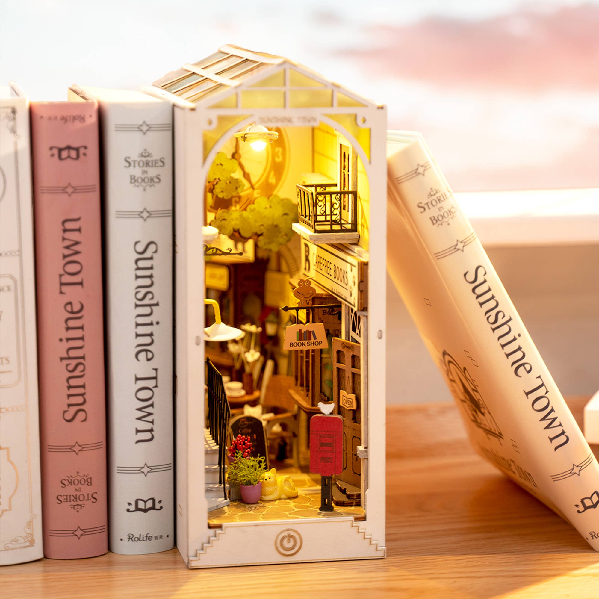 DIY Book Nook Kit: Sunshine Town - Hands Craft