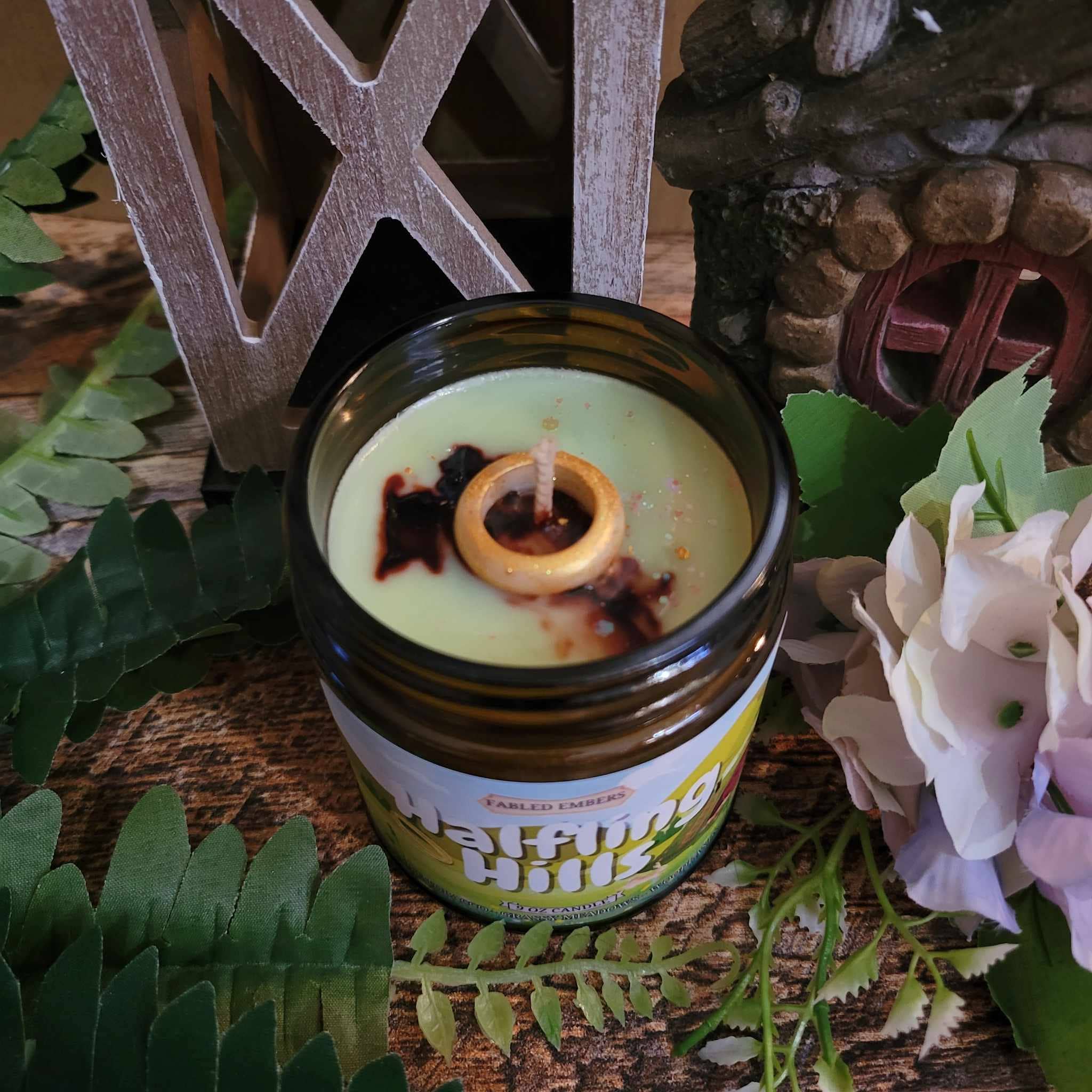 HALFLING HILLS cottagecore book lovers Candle | LOTR - Fabled Embers