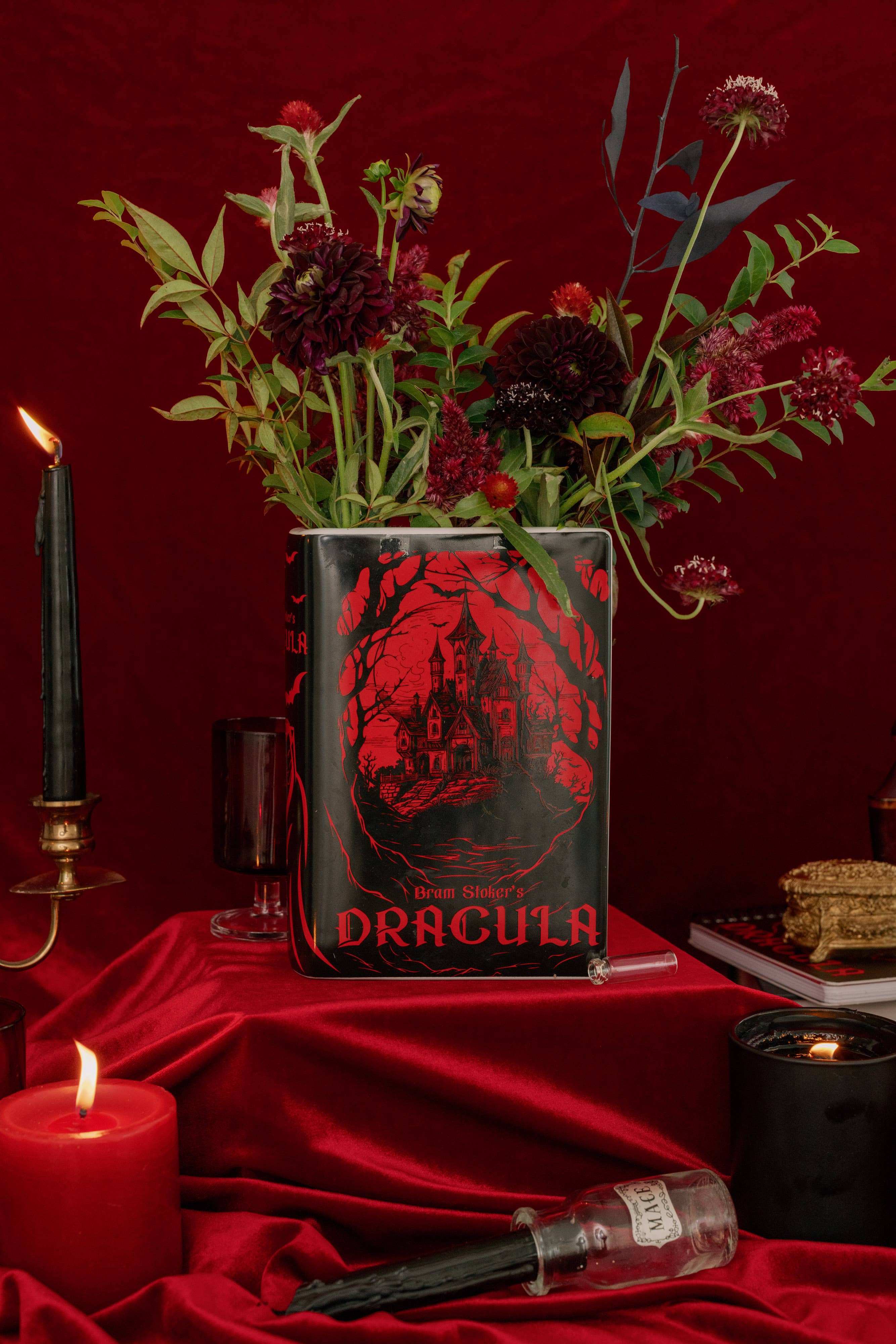 Large Book Vase, Dracula - Hachette Book Group