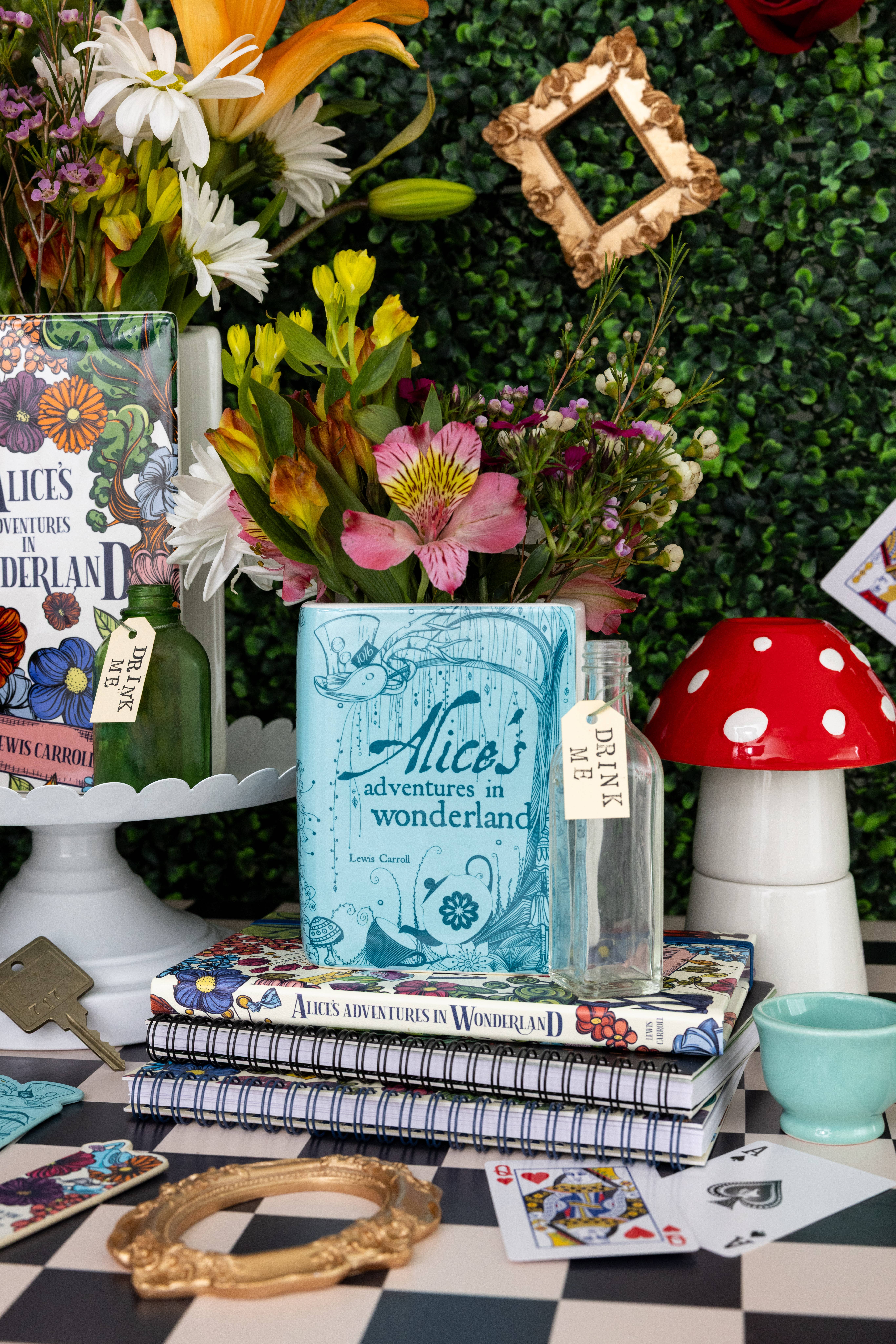 Small Book Vase, Alice in Wonderland - Blue