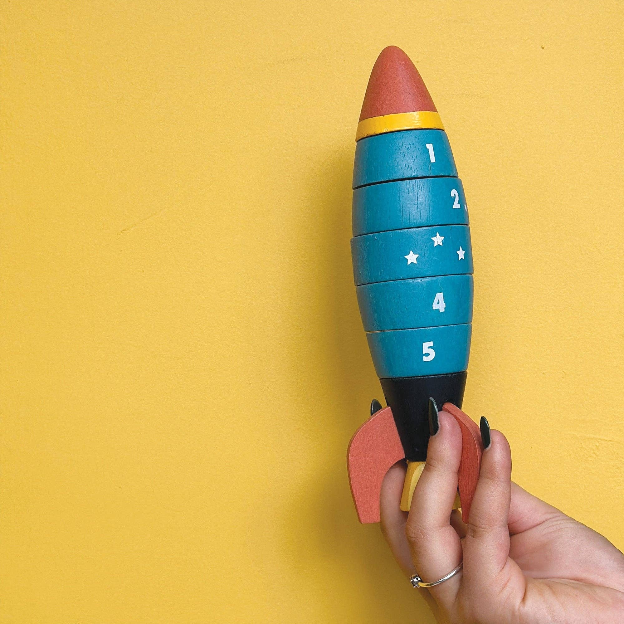 Stacking and Counting Rocket - Mentari Toys